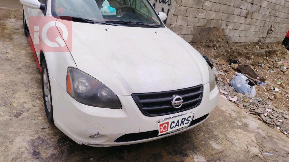 نيسان ألتيما